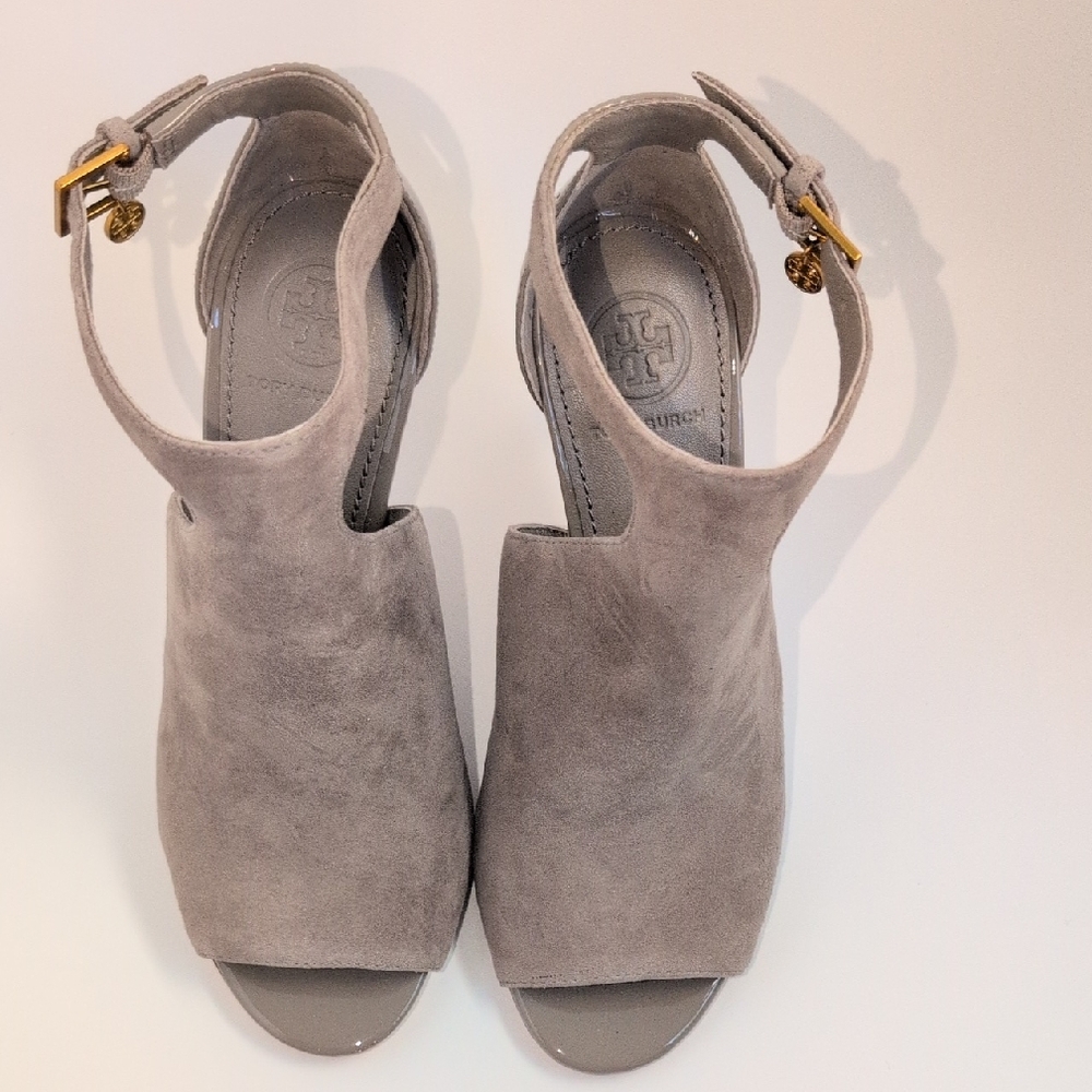 Tory Burch Gray Suede Ashton Bootie Heel Shoes size 5M - Picture 4 of 15
